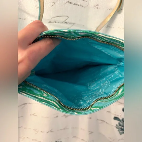 Lilly Pulitzer Purse - Picture 4 of 5